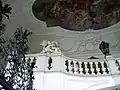 手すりと天井画