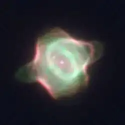 ハッブル宇宙望遠鏡から見たアカエイ星雲 (提供: M. ボブロスキーおよびNASA)