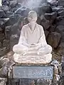 定山源泉公園内の美泉定山像
