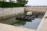 運搬棟外部展示の筏