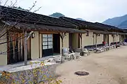 石工小屋を模した大坂城残石資料館外観