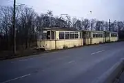 1970年代以降は2軸車の導入が行われた(1990年撮影)