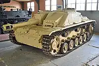クビンカ戦車博物館の展示車両。30mm増加装甲が車体前面にボルト留めされたG型車台の初期生産型。