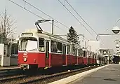 中間にT形を挟んだ編成（1998年撮影）