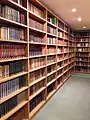 杉浦明平寄贈図書室の書架