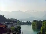 トゥーン湖