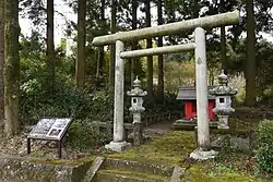 工藤祐経の墓