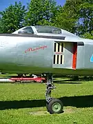 Su-15TM 前脚の二重車輪