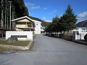 校門