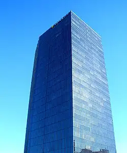 本社が入居する住友中野坂上ビル