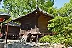 北高蔵（左）・南高蔵（右）（いずれも重要文化財）