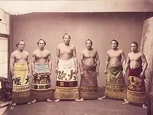 右からの1人目の前頭の時の鬼ヶ谷