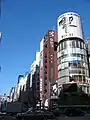 サントリーが広告主だった頃の三愛ビル（2002年撮影）
