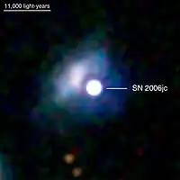 スイフト衛星の捕らえたSN 2006jc。3種類のフィルター使用。