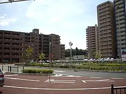 万博記念公園駅西口