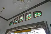 旧駅舎内部のステンドグラス（2012年4月）