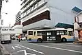 鈴蘭台バス停で方向転換中の721。