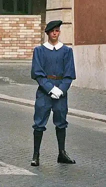 Exerzieruniformを着用したスイス衛兵