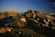 杓子岳と白馬鑓ヶ岳丸山より (2000年7月)