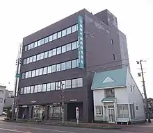 本社建物外観