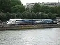 パリ・セーヌ川畔で展示された第4402特別編成（2007年5月）
