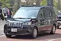 金色行灯車両(ジャパンタクシー)