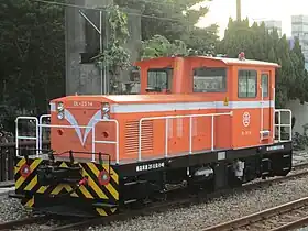 成功駅に駐留するDL2514