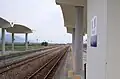 新東里駅のホーム