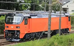 日本の北府中駅でテスト中のE501