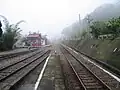 2005年の合興駅。新ホームが延長されておらず、旧線路上が板で覆われていない。