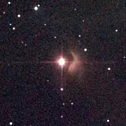 おうし座T星とNGC 1555(ハインドの変光星雲)