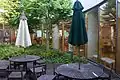 建物内にある中庭