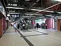 大水坑駅コンコース