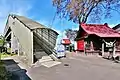 2020年に解体された元町こ線橋（歩道橋）と三吉神社