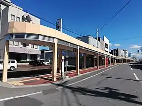 鷹巣駅前商店街