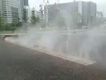 ミスト噴水の設備がある