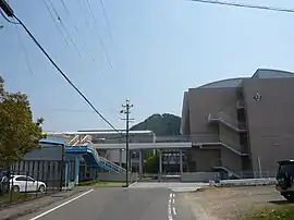 高富中学校