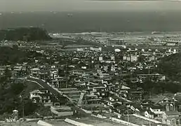 1970年代追浜、野島方面を望む