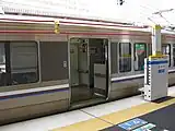 ホームドアが開いた状態（2016年4月）