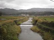 上流部の大宮町五十河(いかが)を流れる竹野川