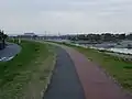 右岸