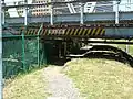 右岸 京急本線橋梁下