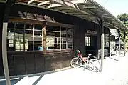 駅入口