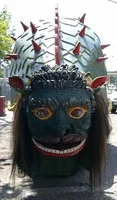 ファイバーグラス製のタラスク
