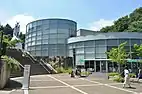カフェテリアTARO、ミュージアムショップ棟（2016年7月撮影）