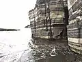 畳岩の海水面