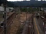 ホーム(跨線橋から小倉側を望む)