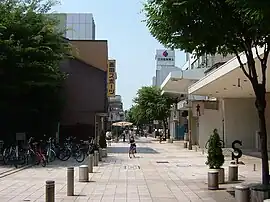 通称「タテマチストリート」新竪町方向より撮影。