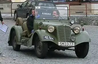 ドアなしのキューベルワーゲン車両
