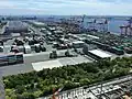21階展望室からコンテナターミナルを見る（2017年5月5日撮影）